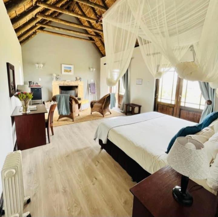 Draaihoek Lodge & Restaurant Elands Bay Exterior photo