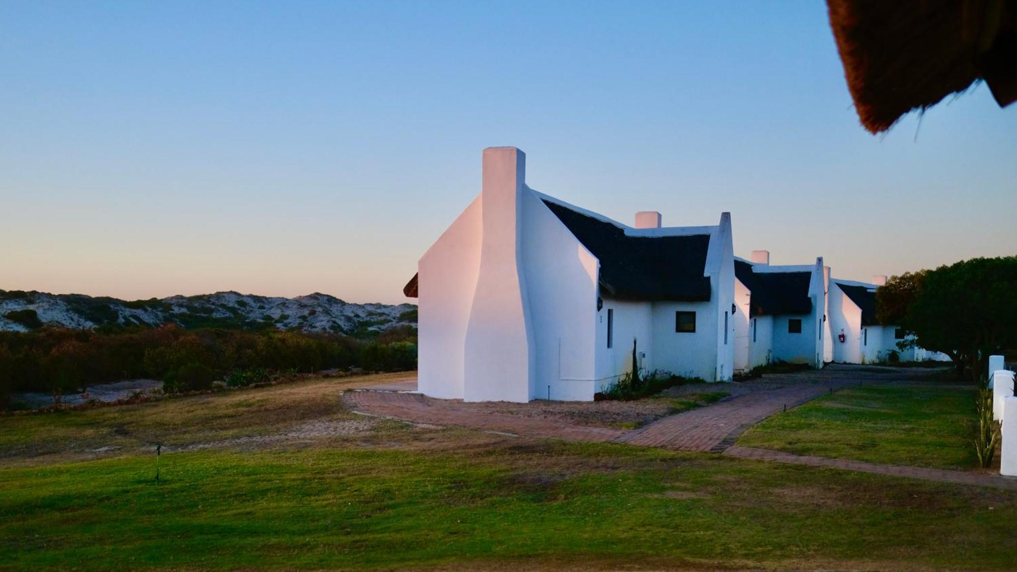 Draaihoek Lodge & Restaurant Elands Bay Exterior photo