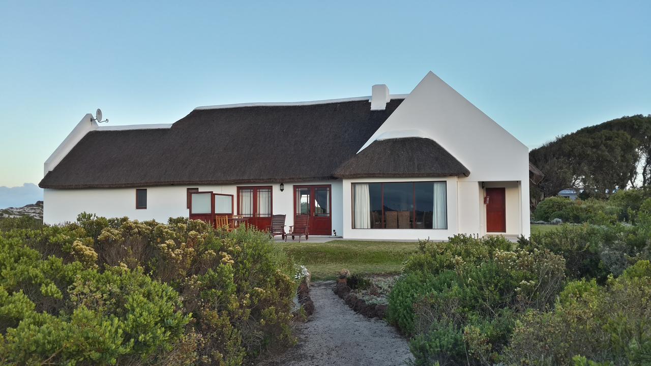 Draaihoek Lodge & Restaurant Elands Bay Exterior photo